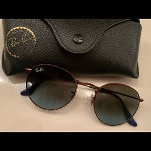 Round Ray Ban sunglasses